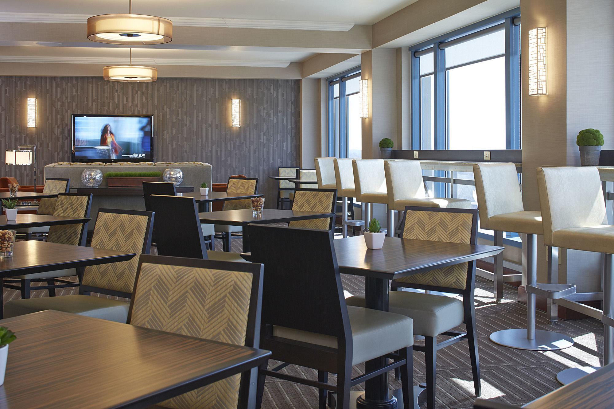 Hotel Milwaukee Marriott West à Waukesha Extérieur photo